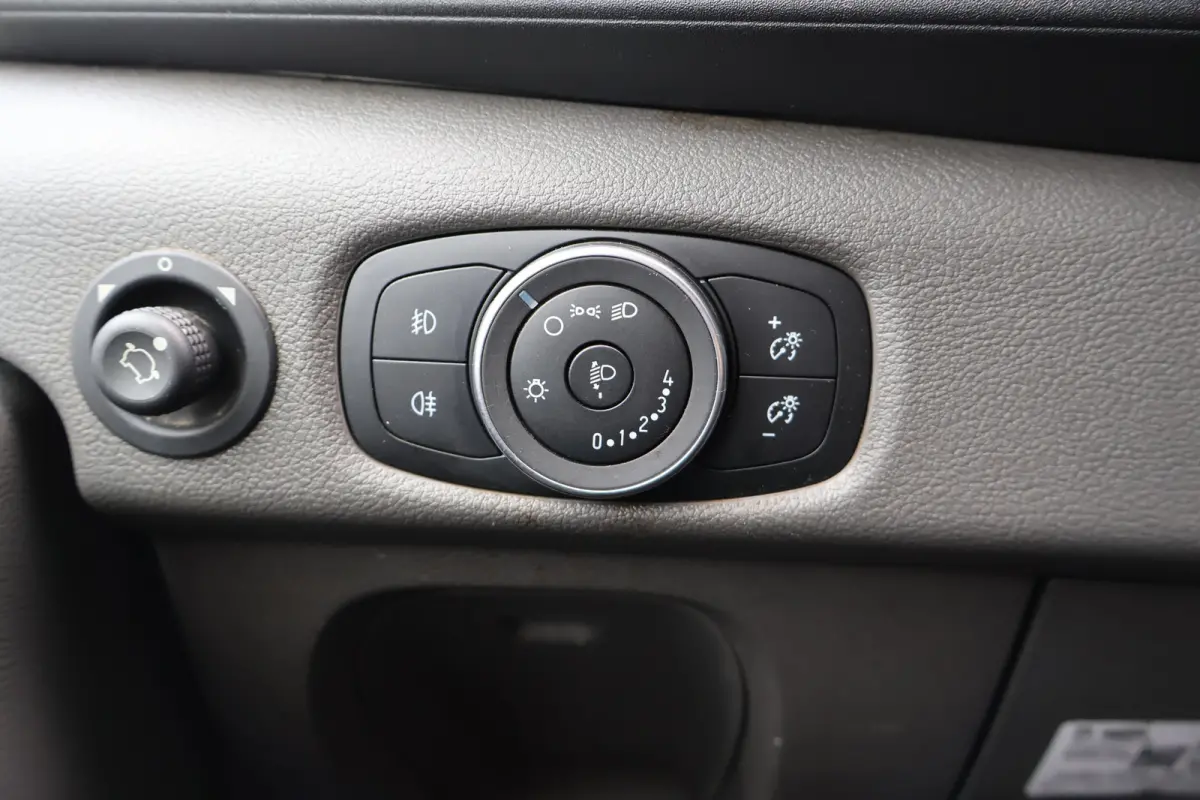350 2.0 TDCI L3 H2 Trend Airco Navigatie Imperiaal
