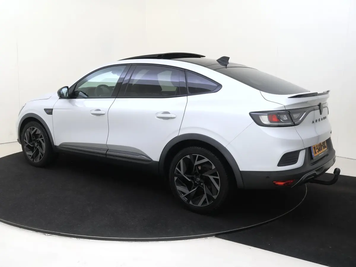 1.6 E-Tech full hybrid 145 esprit Alpine | PANORAMADAK | 360 CAMERA | LEDER | STOELVERWARMING | TREKHAAK | CRUISE CONTROL | CLIMATE CONTROL | LED VERLICHTING | LICHTMETALEN VELGEN |