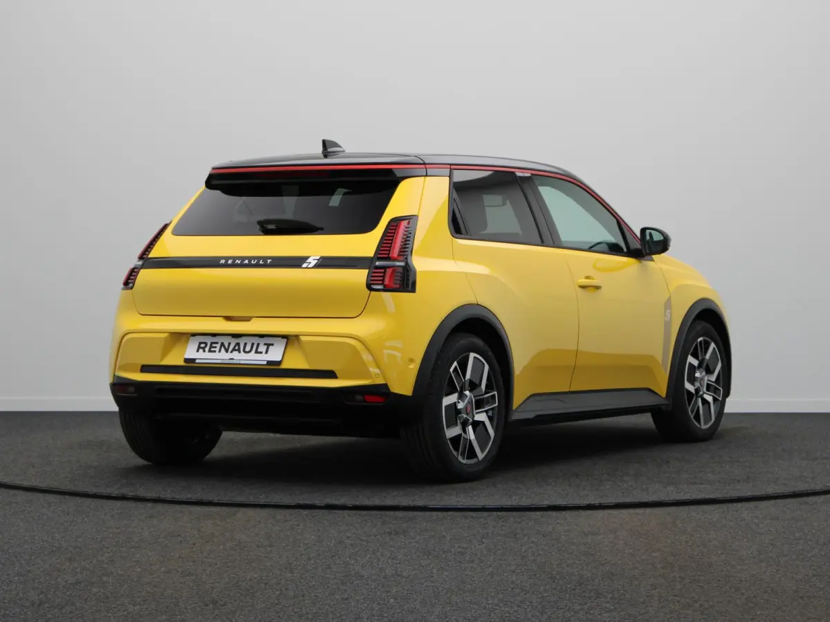comfort range techno 52 kWh | Vijf jaar garantie | Stoel- en stuurwielverwarming | Blind spot warning | Easy park assist |