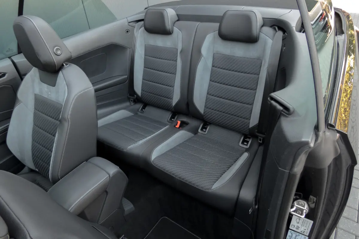 1.5 TSI R-Line | ACC | Stoel & Stuurverwarming | Apple Carplay | Black Style