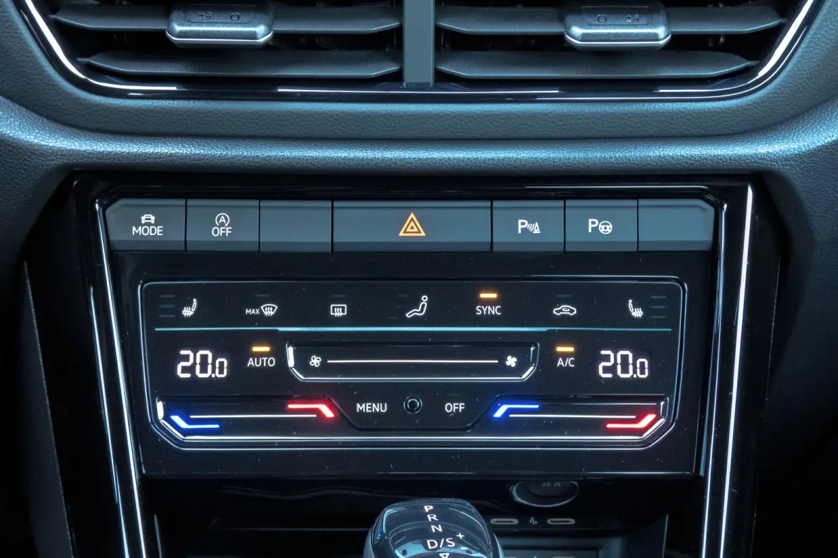 1.5 TSI R-Line | ACC | Stoel & Stuurverwarming | Apple Carplay | Black Style