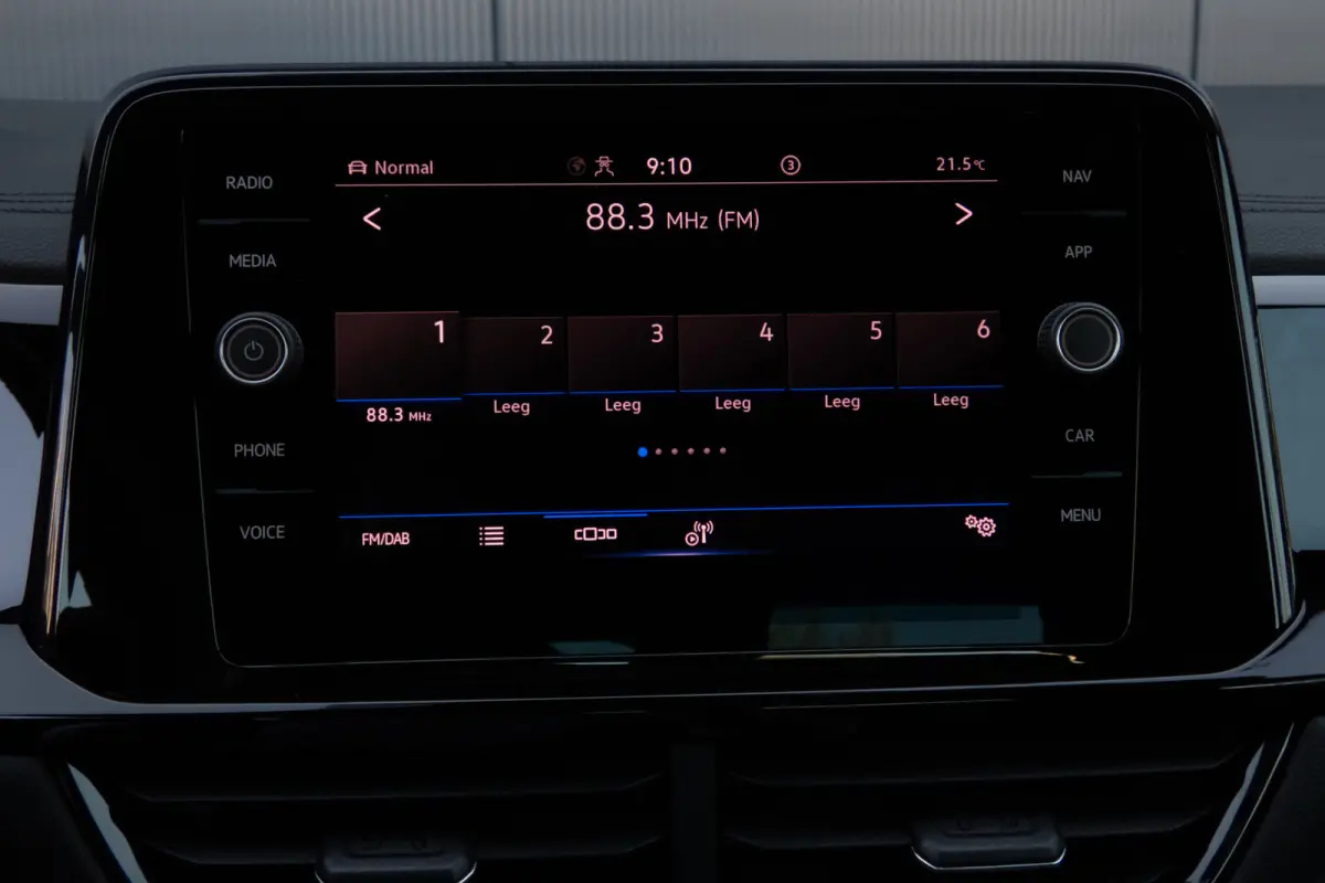 1.5 TSI R-Line | ACC | Stoel & Stuurverwarming | Apple Carplay | Black Style