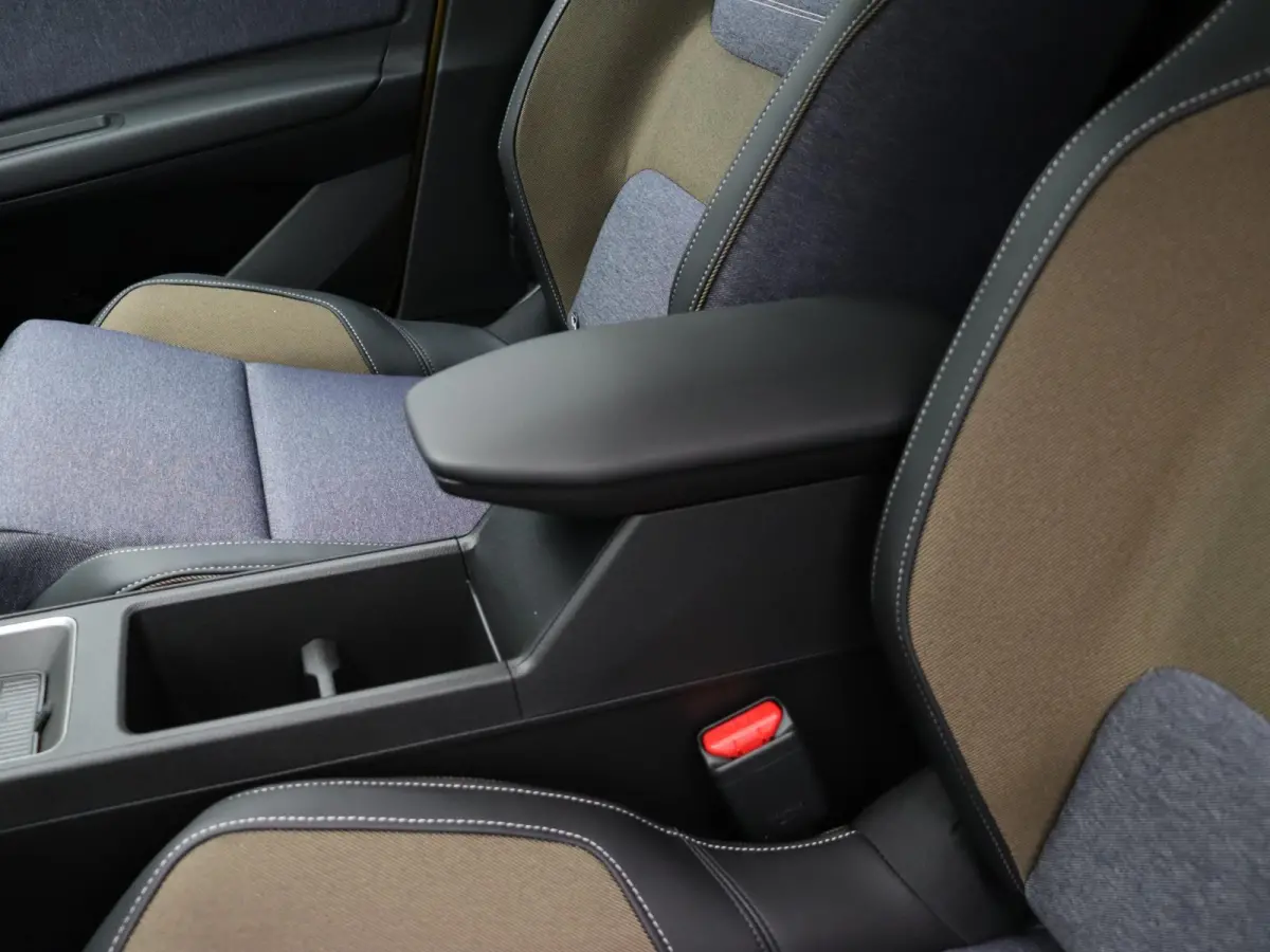 comfort range techno 52 kWh | Vijf jaar garantie | Stoel- en stuurwielverwarming | Blind spot warning | Easy park assist |