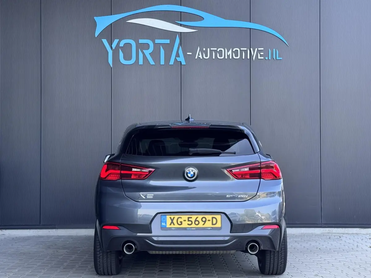 sDrive20i High Executive M Sport NL AUTO|LEDER|HEAD UP