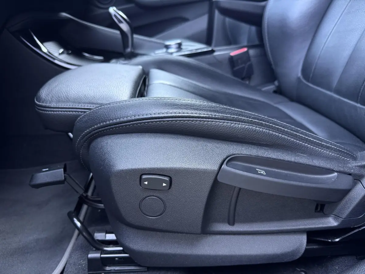 sDrive20i High Executive M Sport NL AUTO|LEDER|HEAD UP