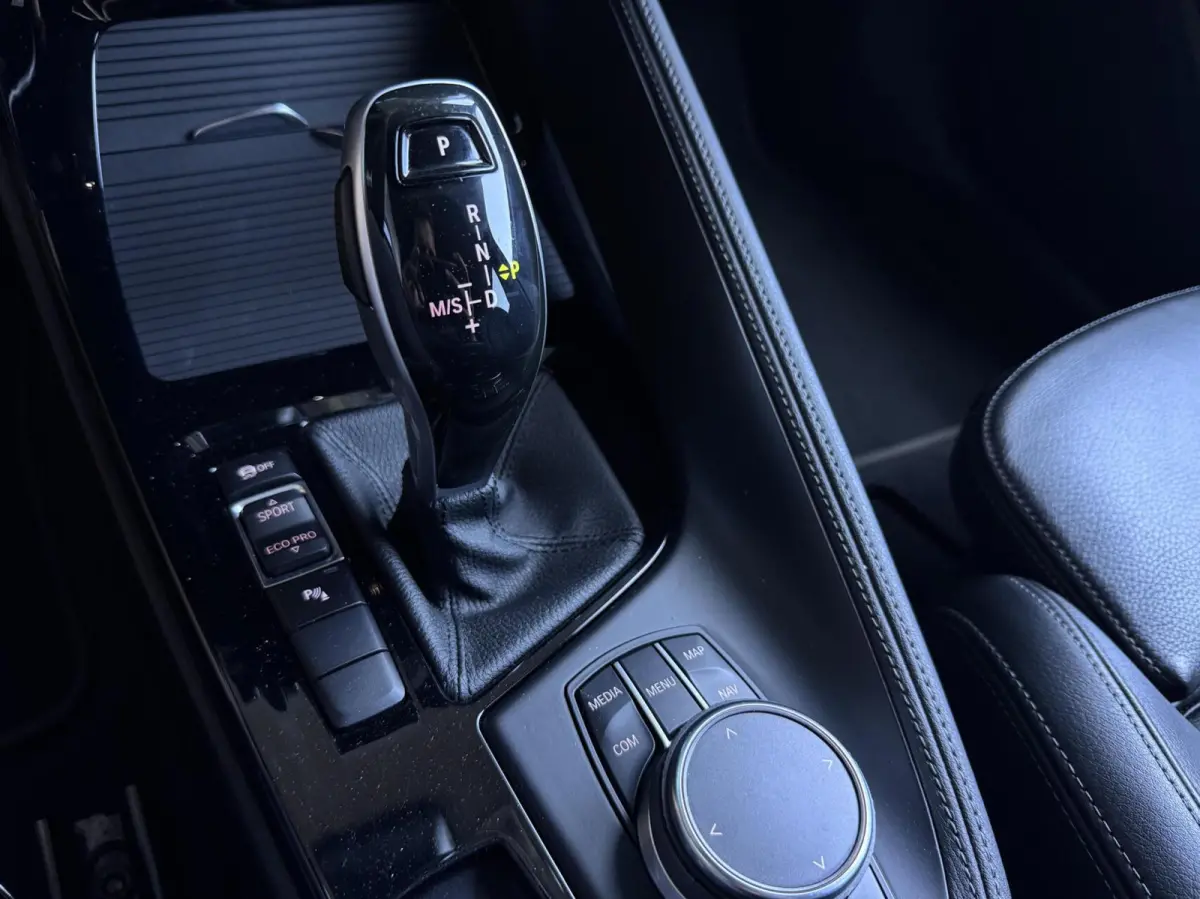 sDrive20i High Executive M Sport NL AUTO|LEDER|HEAD UP