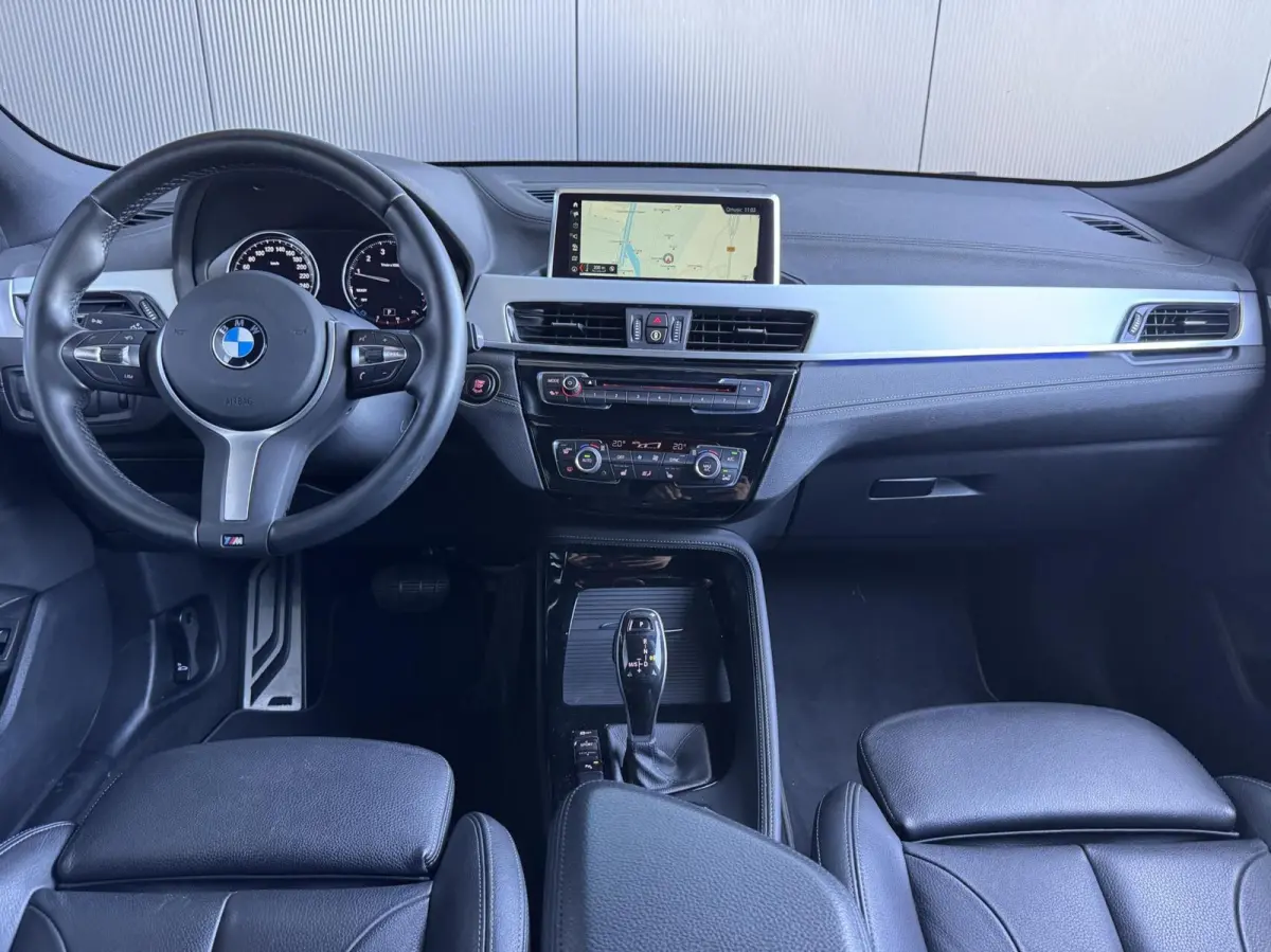 sDrive20i High Executive M Sport NL AUTO|LEDER|HEAD UP