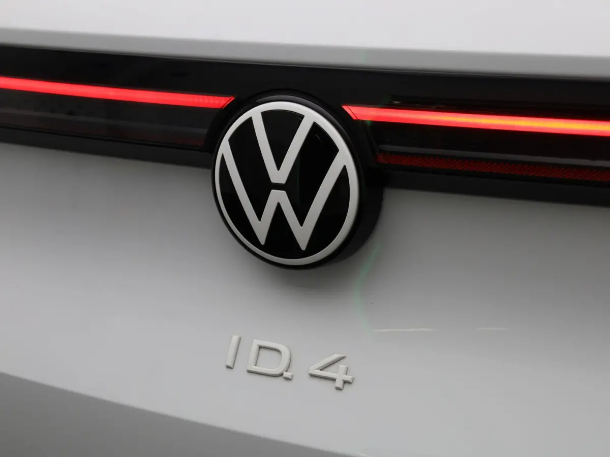 Pro 77 kWh 204 PK| Dealeronderhouden | Navigatie Pro | Voorruit Draadloos Verwarmbaar | Parkeersensoren | Adaptieve Cruise Control