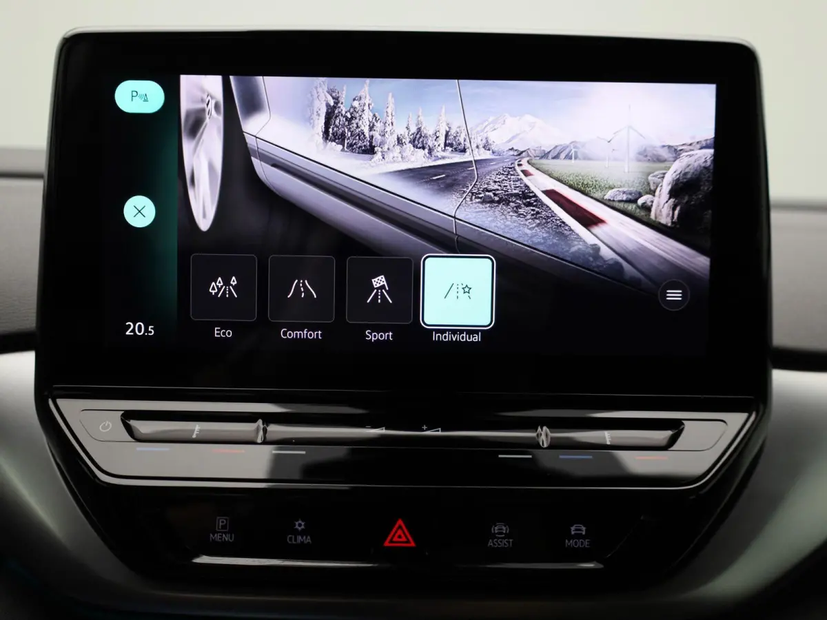 Pro 77 kWh 204 PK| Dealeronderhouden | Navigatie Pro | Voorruit Draadloos Verwarmbaar | Parkeersensoren | Adaptieve Cruise Control