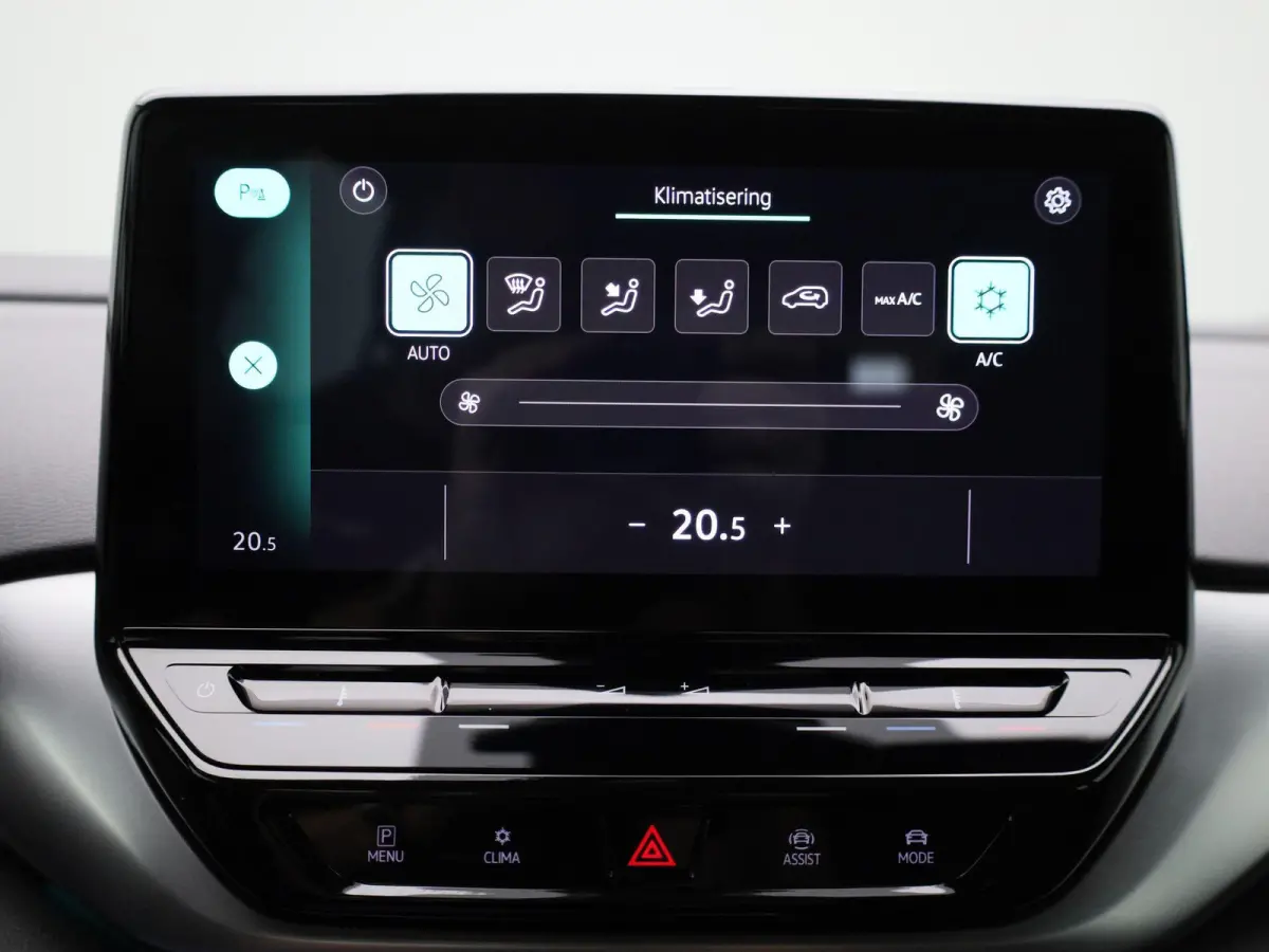 Pro 77 kWh 204 PK| Dealeronderhouden | Navigatie Pro | Voorruit Draadloos Verwarmbaar | Parkeersensoren | Adaptieve Cruise Control