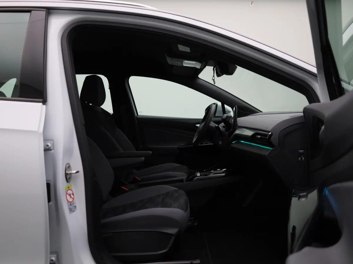 Pro 77 kWh 204 PK| Dealeronderhouden | Navigatie Pro | Voorruit Draadloos Verwarmbaar | Parkeersensoren | Adaptieve Cruise Control
