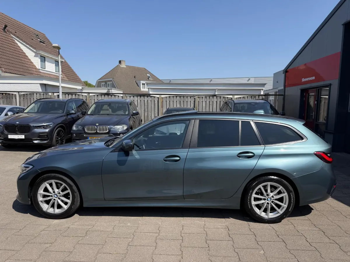 318i Panodak|AfnTrekhaak|HiFi|Camera BMW 3-serie Touring 318i High Executive