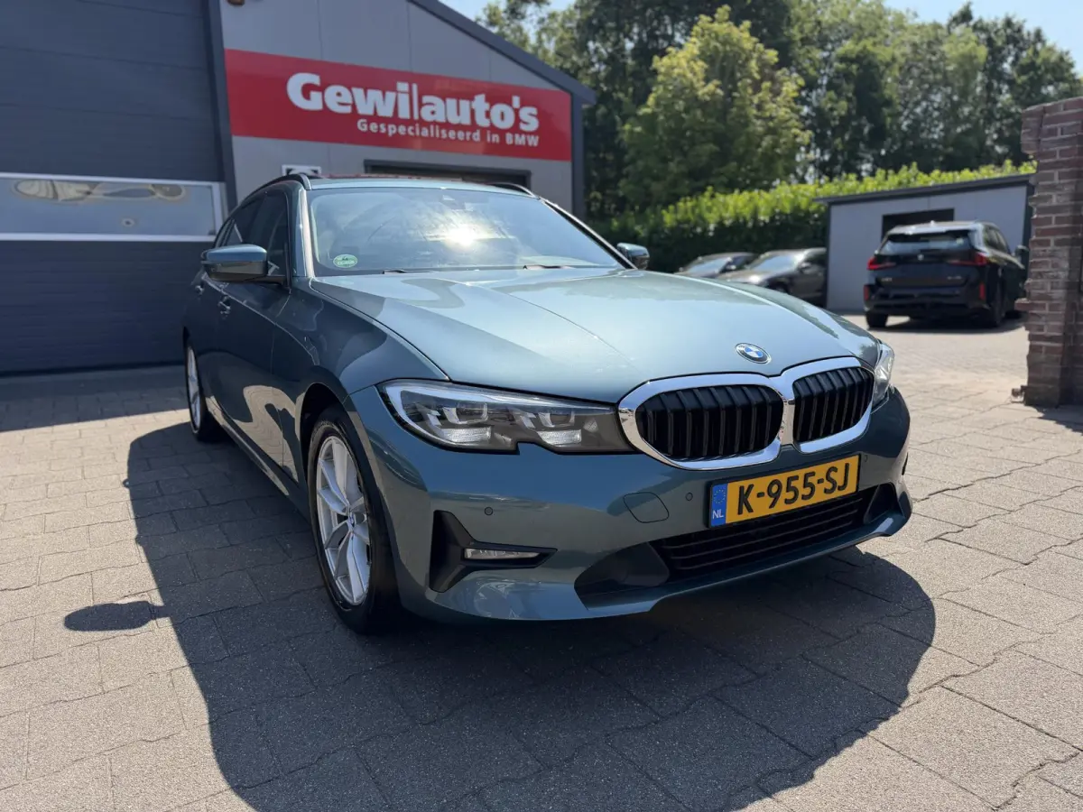 318i Panodak|AfnTrekhaak|HiFi|Camera BMW 3-serie Touring 318i High Executive