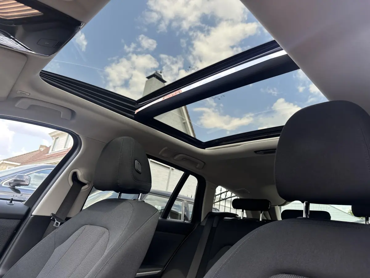 318i Panodak|AfnTrekhaak|HiFi|Camera BMW 3-serie Touring 318i High Executive