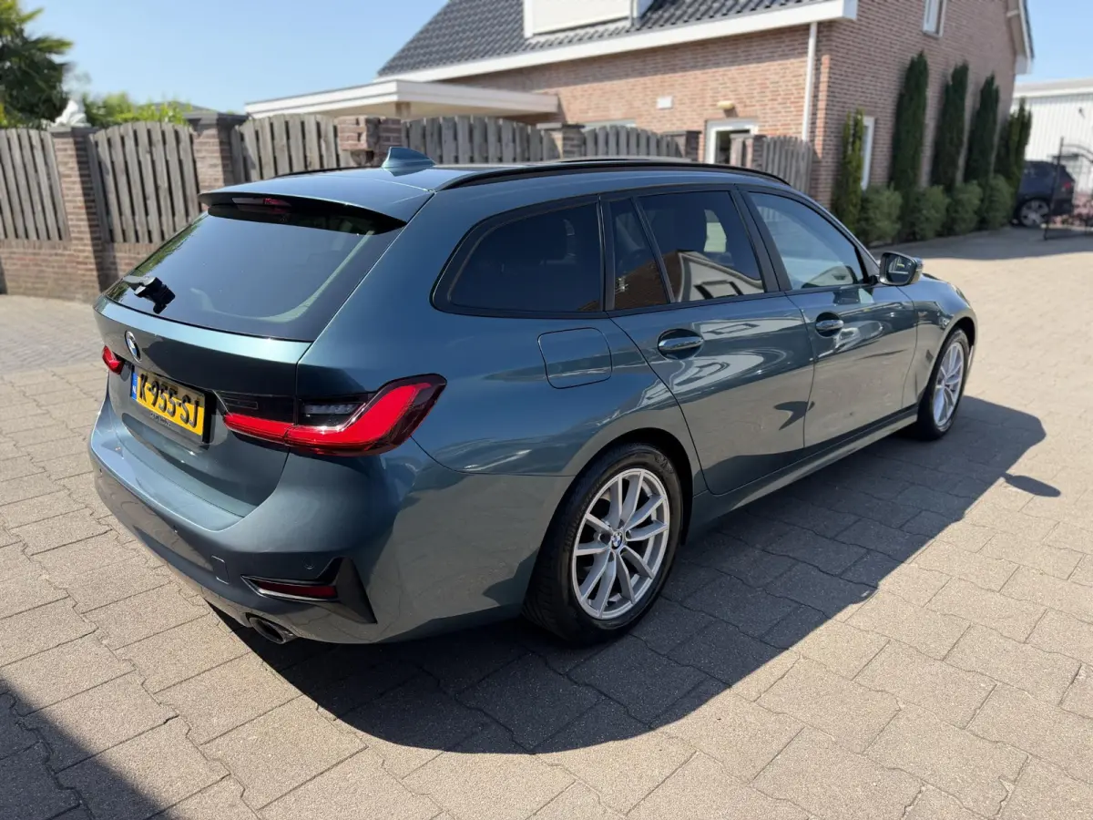 318i Panodak|AfnTrekhaak|HiFi|Camera BMW 3-serie Touring 318i High Executive