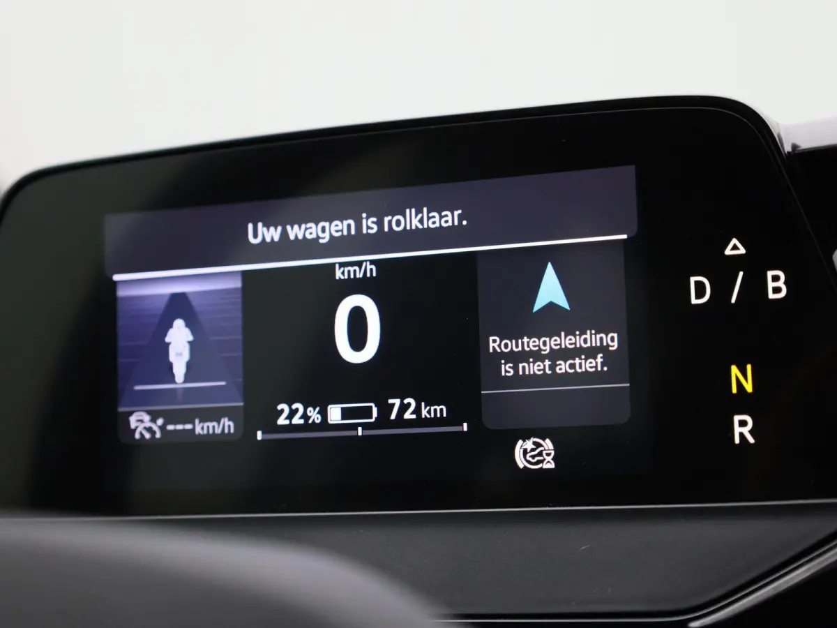 Pro 77 kWh 204 PK| Dealeronderhouden | Navigatie | Stoelverwarming | Stuurwielverwarming | Achteruitrijcamera | Parkeersensoren | Keyless Access
