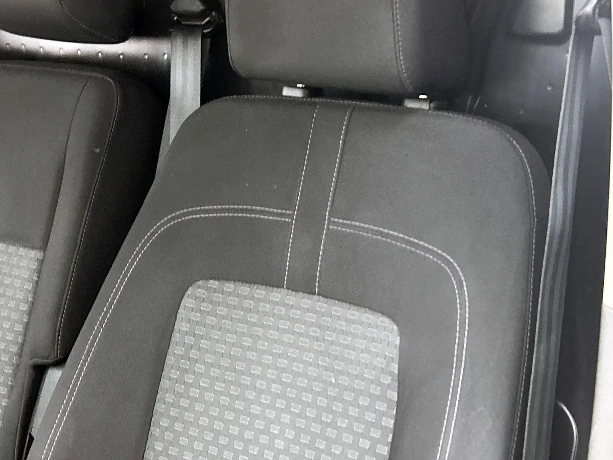 100pk L2 Trend Automaat Trekhaak Airco Navi Cruise