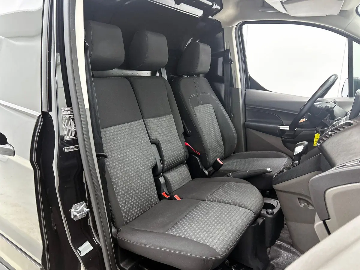100pk L2 Trend Automaat Trekhaak Airco Navi Cruise