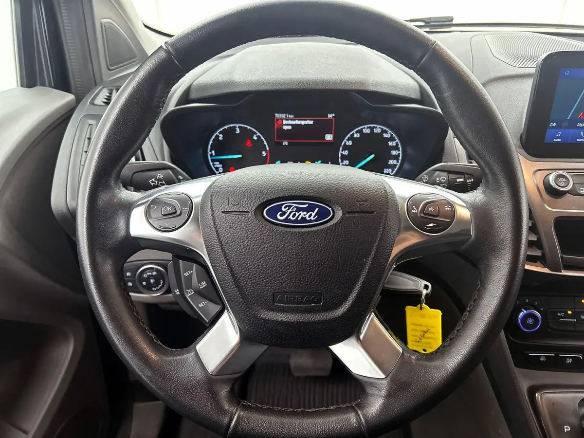 100pk L2 Trend Automaat Trekhaak Airco Navi Cruise