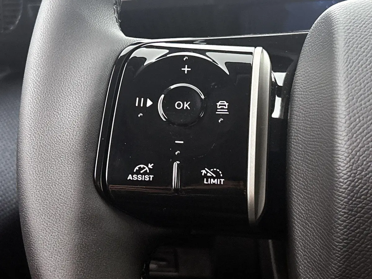 SUV Business Hybrid 145pk Automaat | DEMO | Navigatie | 360 graden camera | Head-up display | Elektrische achterklep | 19" lichtmetalen velgen | Adaptive cruise control | Draadloze telefoonl
