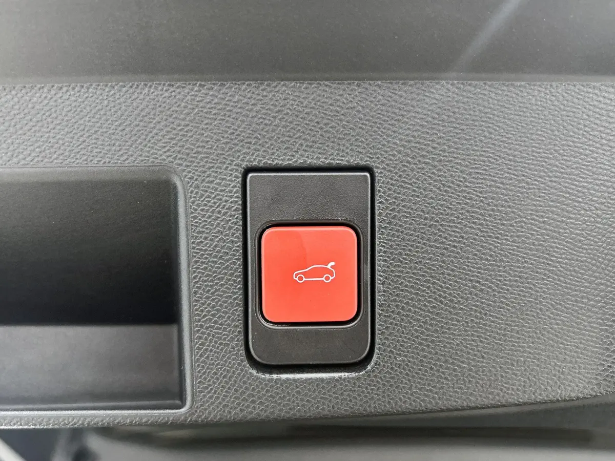 SUV Business Hybrid 145pk Automaat | DEMO | Navigatie | 360 graden camera | Head-up display | Elektrische achterklep | 19" lichtmetalen velgen | Adaptive cruise control | Draadloze telefoonl