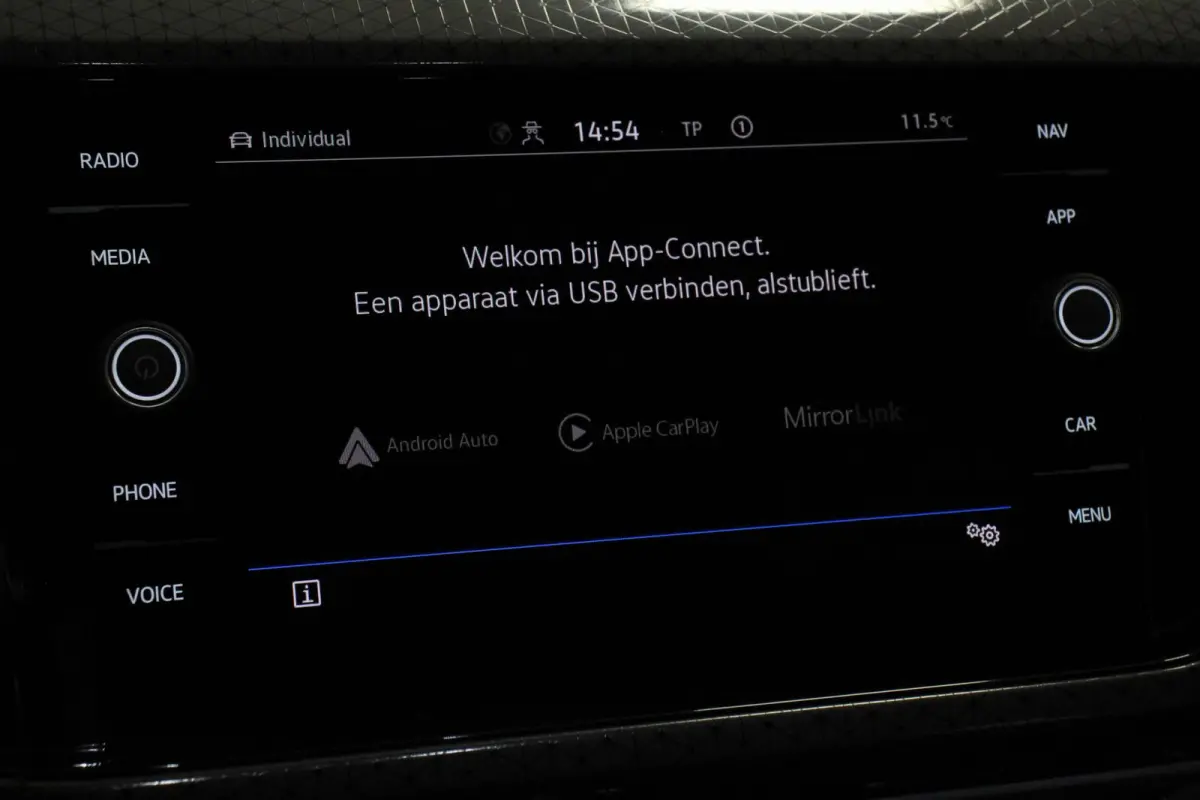 1.0 TSI Style DSG Navigatie Apple Carplay/Android Auto Climate Control Camera Stoelverwarming Adaptive Cruise Control