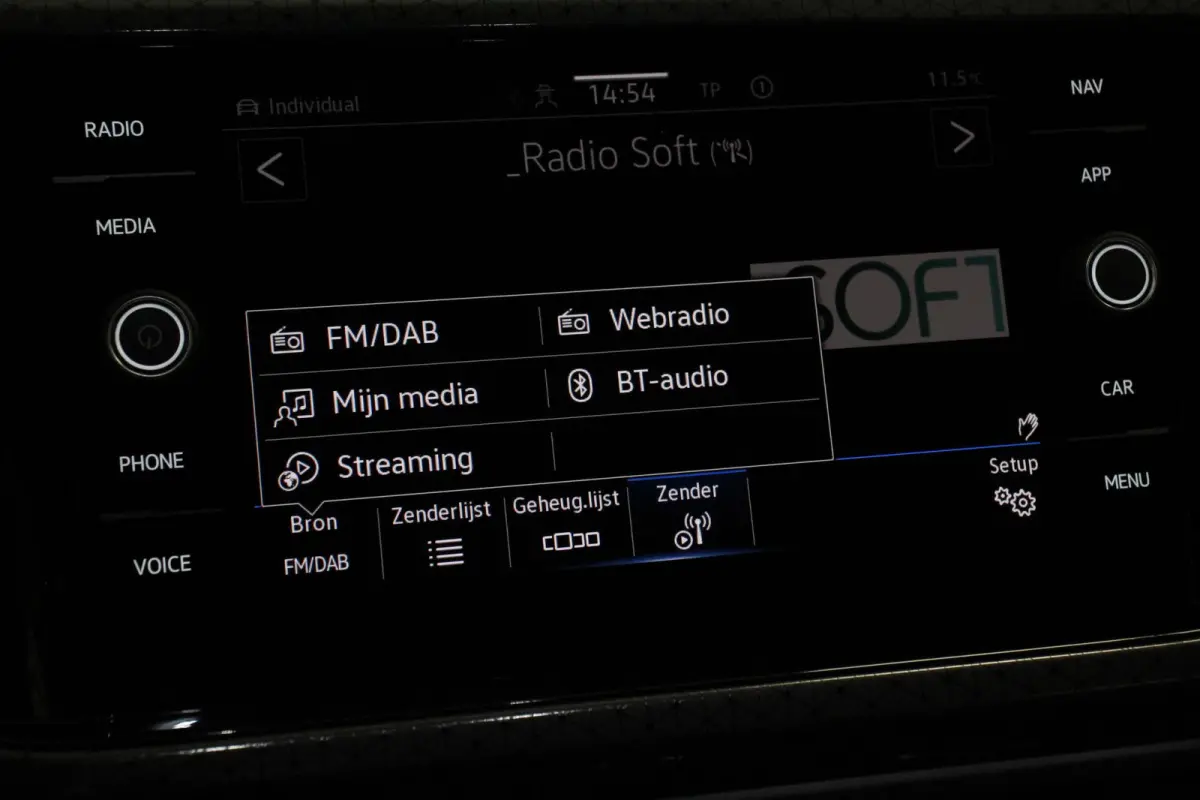 1.0 TSI Style DSG Navigatie Apple Carplay/Android Auto Climate Control Camera Stoelverwarming Adaptive Cruise Control