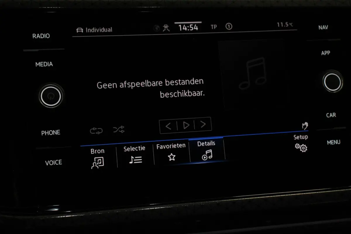 1.0 TSI Style DSG Navigatie Apple Carplay/Android Auto Climate Control Camera Stoelverwarming Adaptive Cruise Control