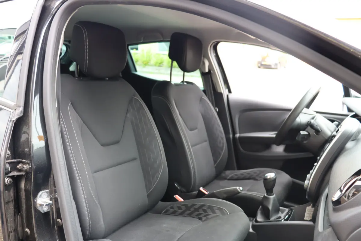 0.9 TCe Limited, Apple Carplay, Airco, Cruise, PDC A, Navi, Prijs is Rijklaar Inclusief 6 Maanden Garantie