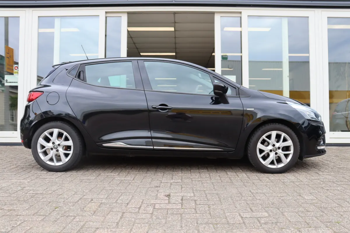 0.9 TCe Limited, Apple Carplay, Airco, Cruise, PDC A, Navi, Prijs is Rijklaar Inclusief 6 Maanden Garantie