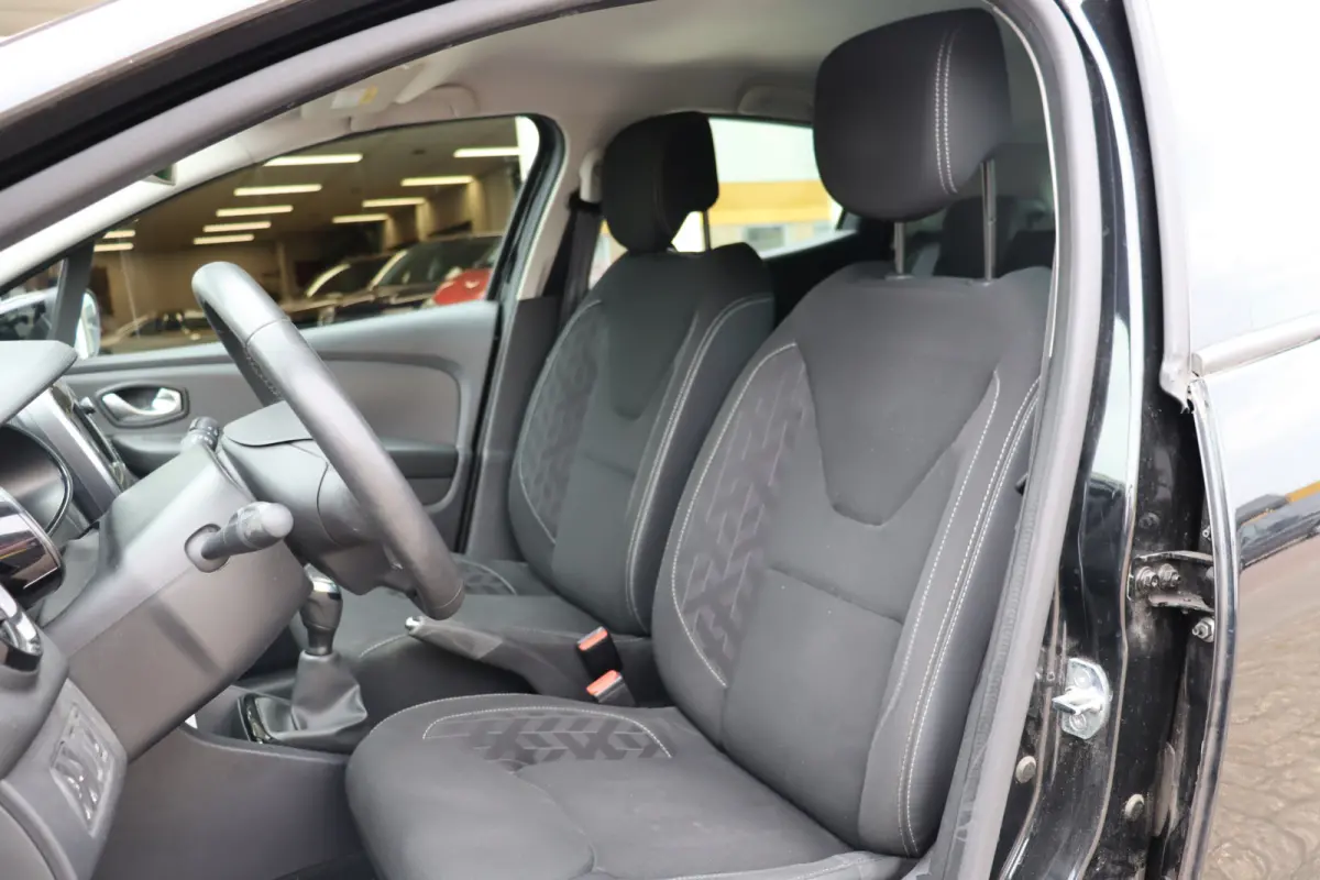 0.9 TCe Limited, Apple Carplay, Airco, Cruise, PDC A, Navi, Prijs is Rijklaar Inclusief 6 Maanden Garantie