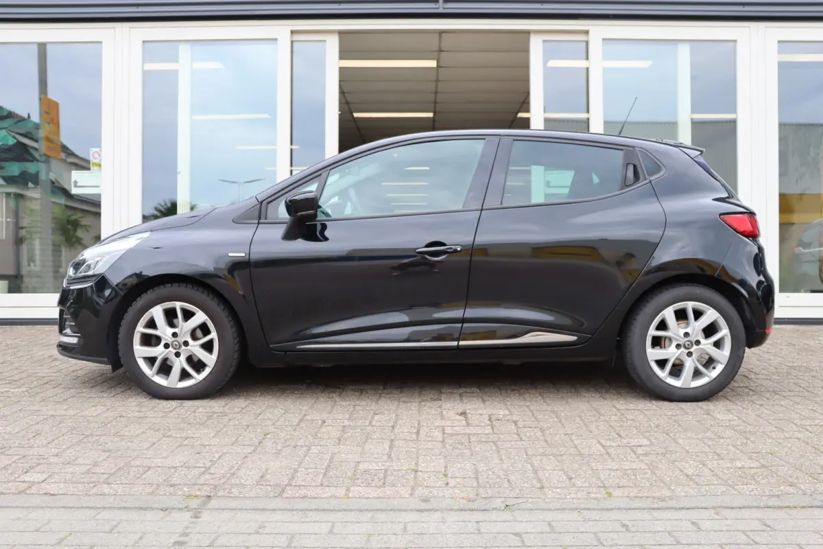 0.9 TCe Limited, Apple Carplay, Airco, Cruise, PDC A, Navi, Prijs is Rijklaar Inclusief 6 Maanden Garantie