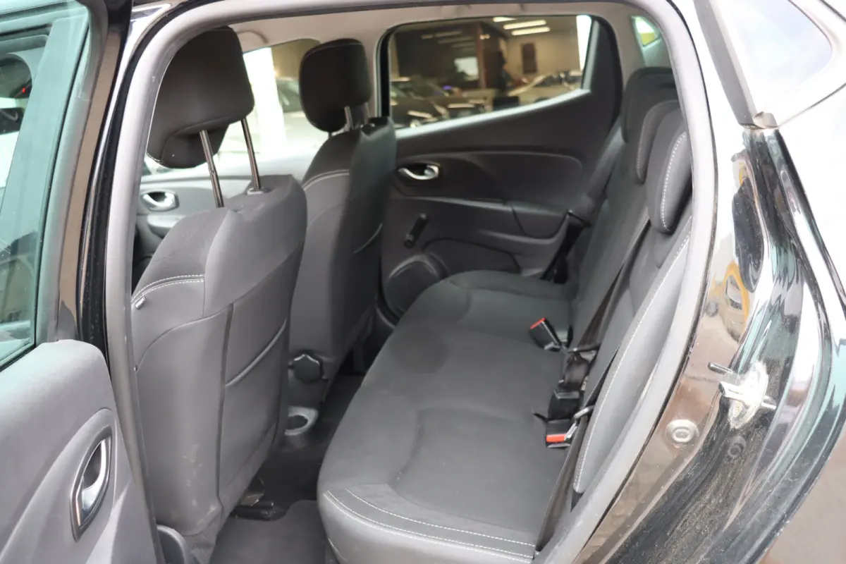 0.9 TCe Limited, Apple Carplay, Airco, Cruise, PDC A, Navi, Prijs is Rijklaar Inclusief 6 Maanden Garantie