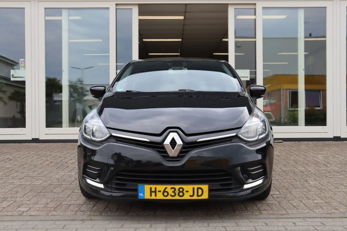 0.9 TCe Limited, Apple Carplay, Airco, Cruise, PDC A, Navi, Prijs is Rijklaar Inclusief 6 Maanden Garantie