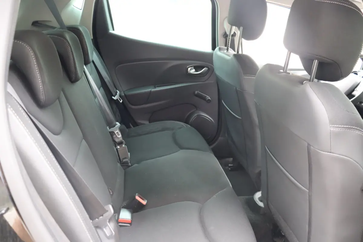0.9 TCe Limited, Apple Carplay, Airco, Cruise, PDC A, Navi, Prijs is Rijklaar Inclusief 6 Maanden Garantie