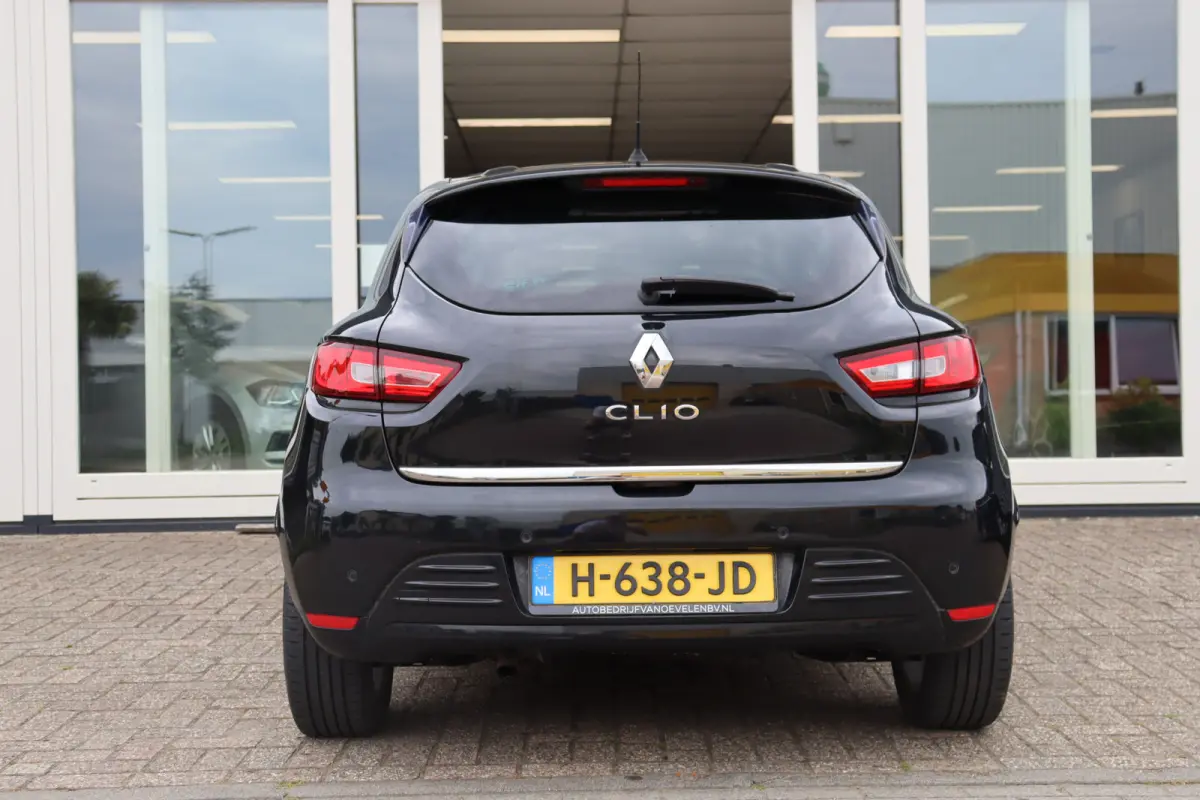 0.9 TCe Limited, Apple Carplay, Airco, Cruise, PDC A, Navi, Prijs is Rijklaar Inclusief 6 Maanden Garantie