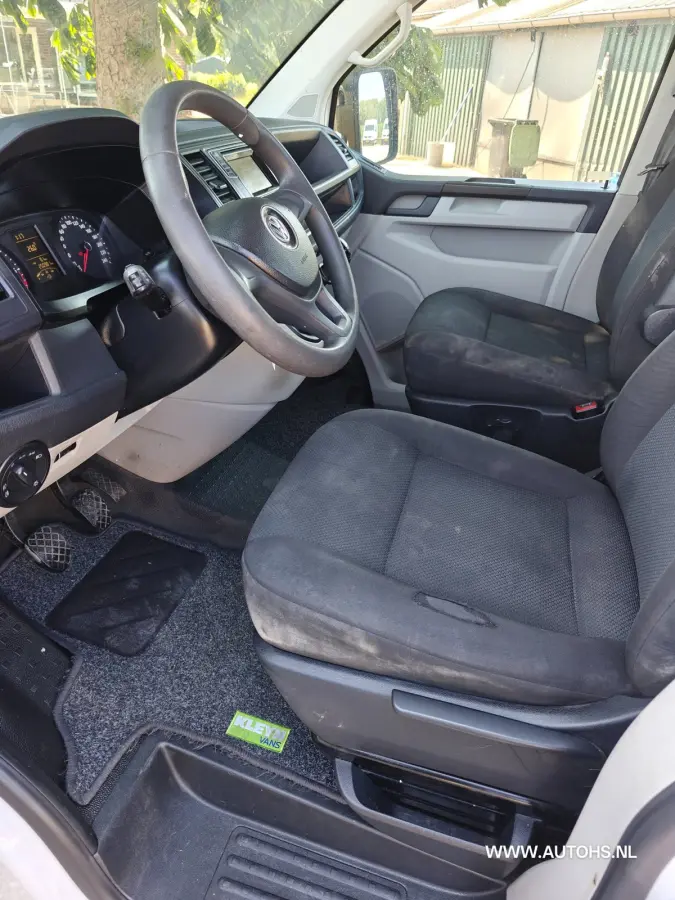 2.0 TDI Pick up , EURO 6 , 150 PK , Airco , trekhaak, lengte bak 2.93 m.