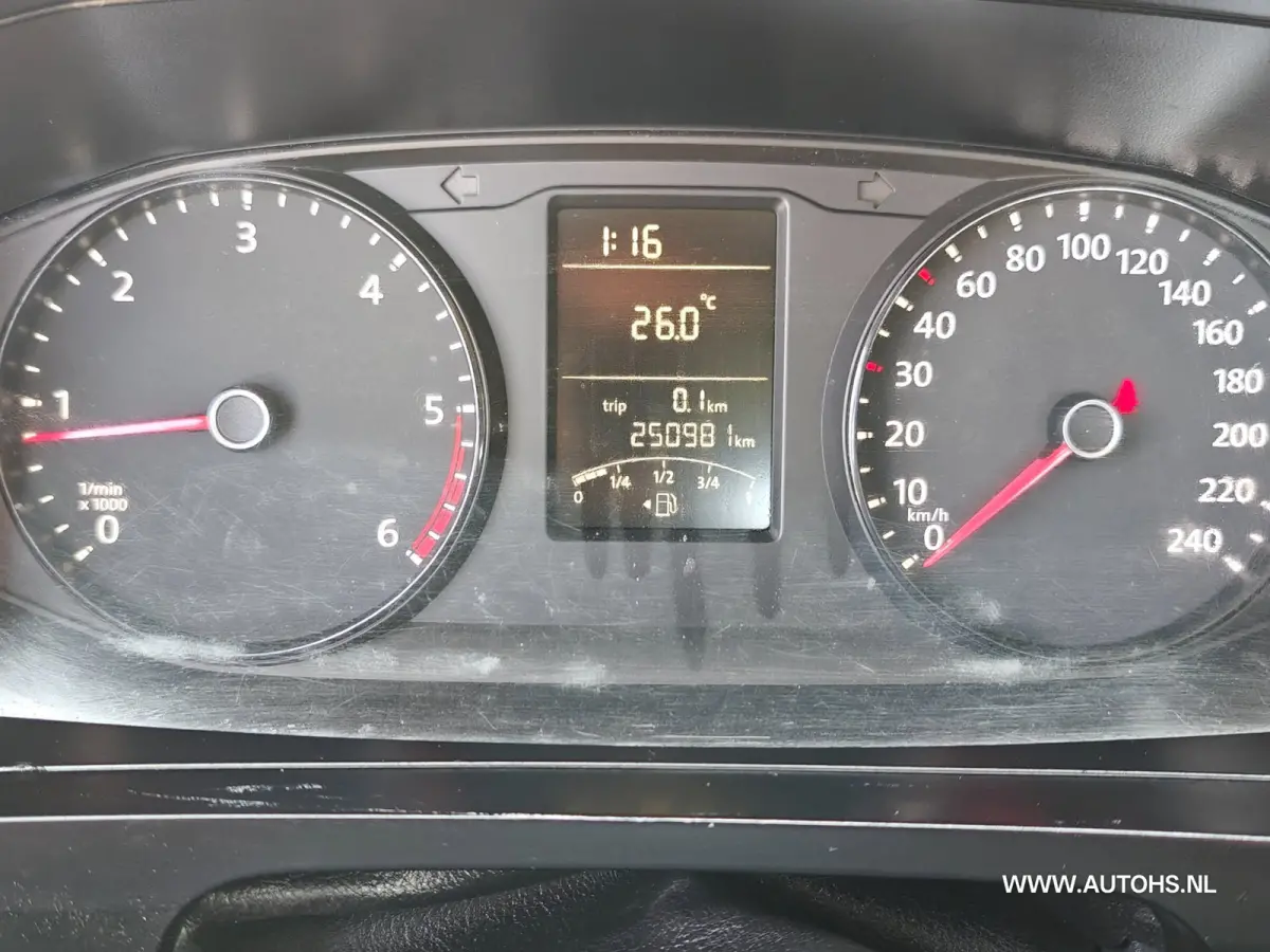 2.0 TDI Pick up , EURO 6 , 150 PK , Airco , trekhaak, lengte bak 2.93 m.