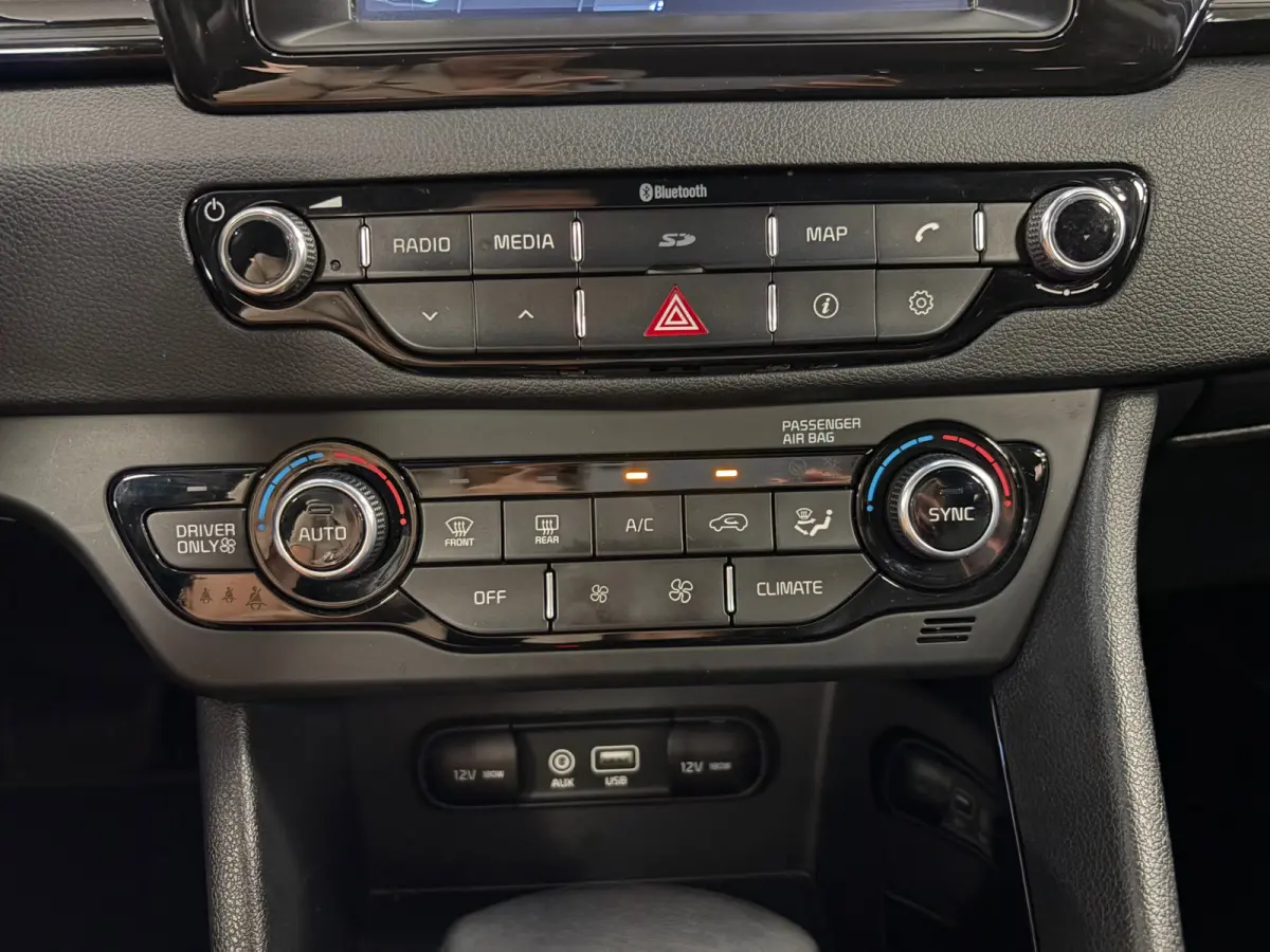 1.6 GDi Hybrid DynamicLine*Camera*Winter-Pakket*Navi*Cruise-Control*Leder*