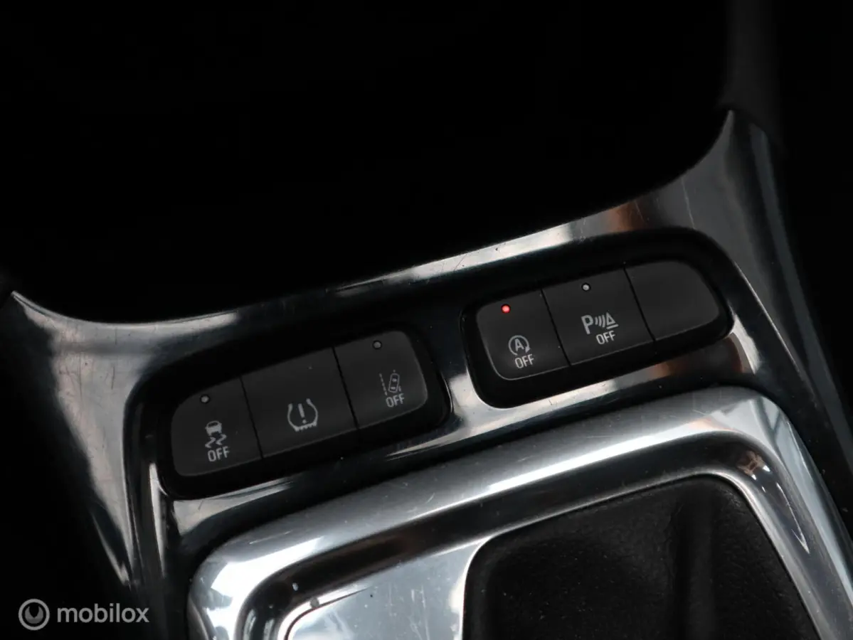 1.2 Turbo 110 PK AUTOMAAT Navigatie|Trekhaak|PDC|LMV|Carplay