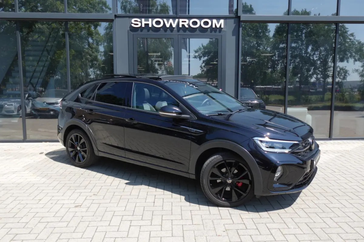1.5 TSI R-Line PANO KEYLESS CAM