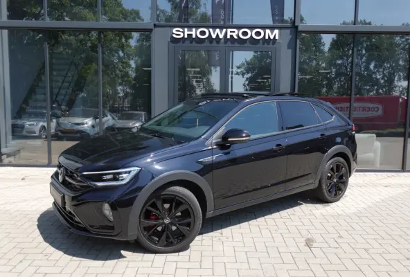 1.5 TSI R-Line PANO KEYLESS CAM