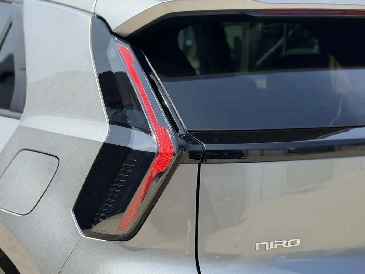 1.6 GDi Hybrid DynamicPlusLine | Facelift model | Nu te bestellen! | Beschikbaar voor proefritten | Bel Kia Naaldwijk voor meer informatie: 0174 210 334