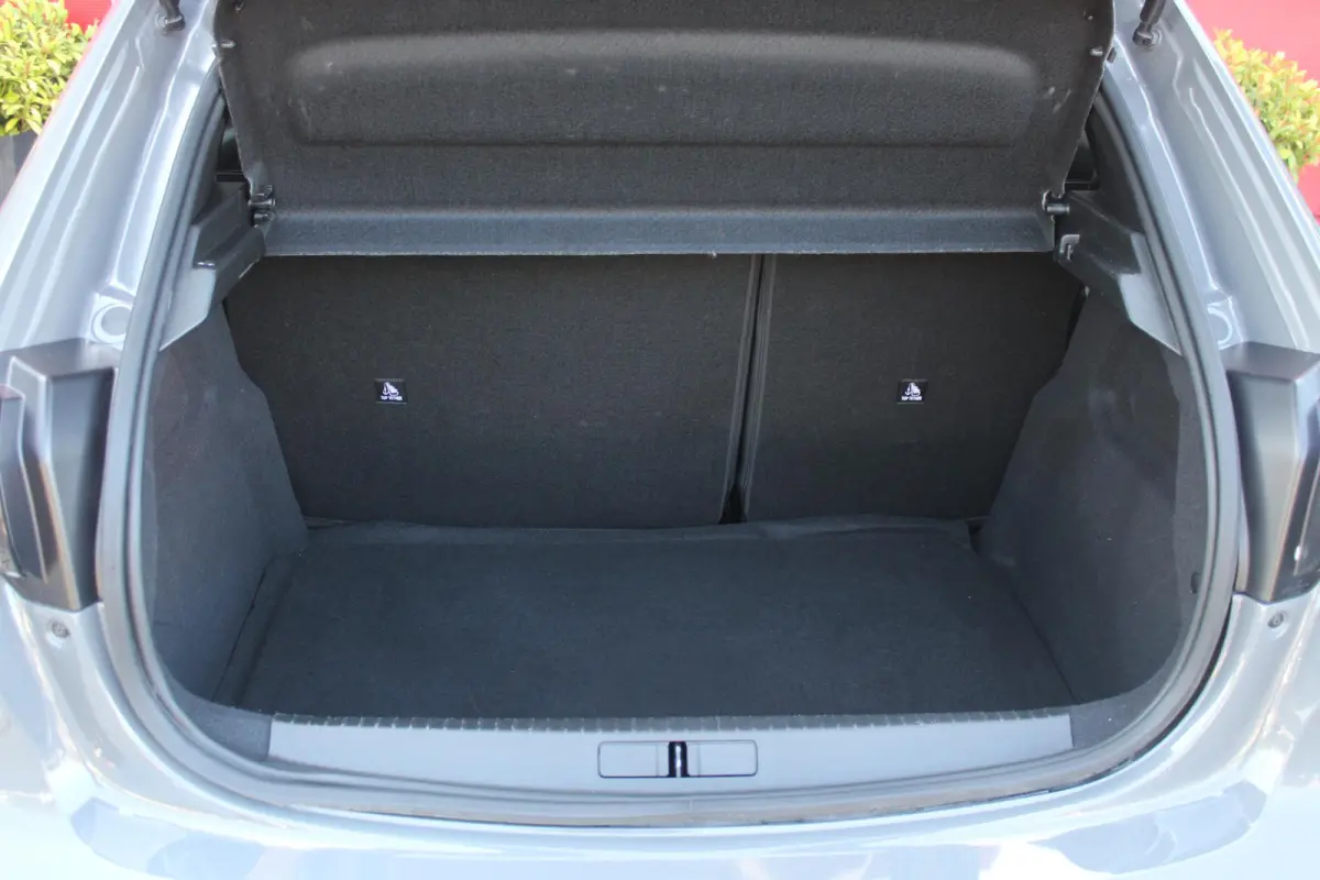 1.2 Hybrid 145PK AUTOMAAT GT PACK | ELEKTRISCH BEDIENBARE BESTUURDERSSTOEL MET MASSAGE FUNCTIE | ALCANTARA BEKLEDING | STOEL VERWARMING | CRUISE CONTROL | DAB+ RADIO | APPLE CARPLAY/ANDROID 