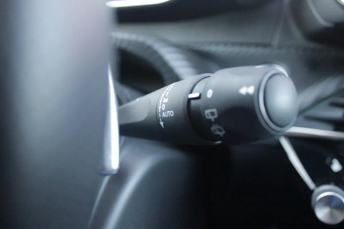 1.2 Hybrid 145PK AUTOMAAT GT PACK | ELEKTRISCH BEDIENBARE BESTUURDERSSTOEL MET MASSAGE FUNCTIE | ALCANTARA BEKLEDING | STOEL VERWARMING | CRUISE CONTROL | DAB+ RADIO | APPLE CARPLAY/ANDROID 