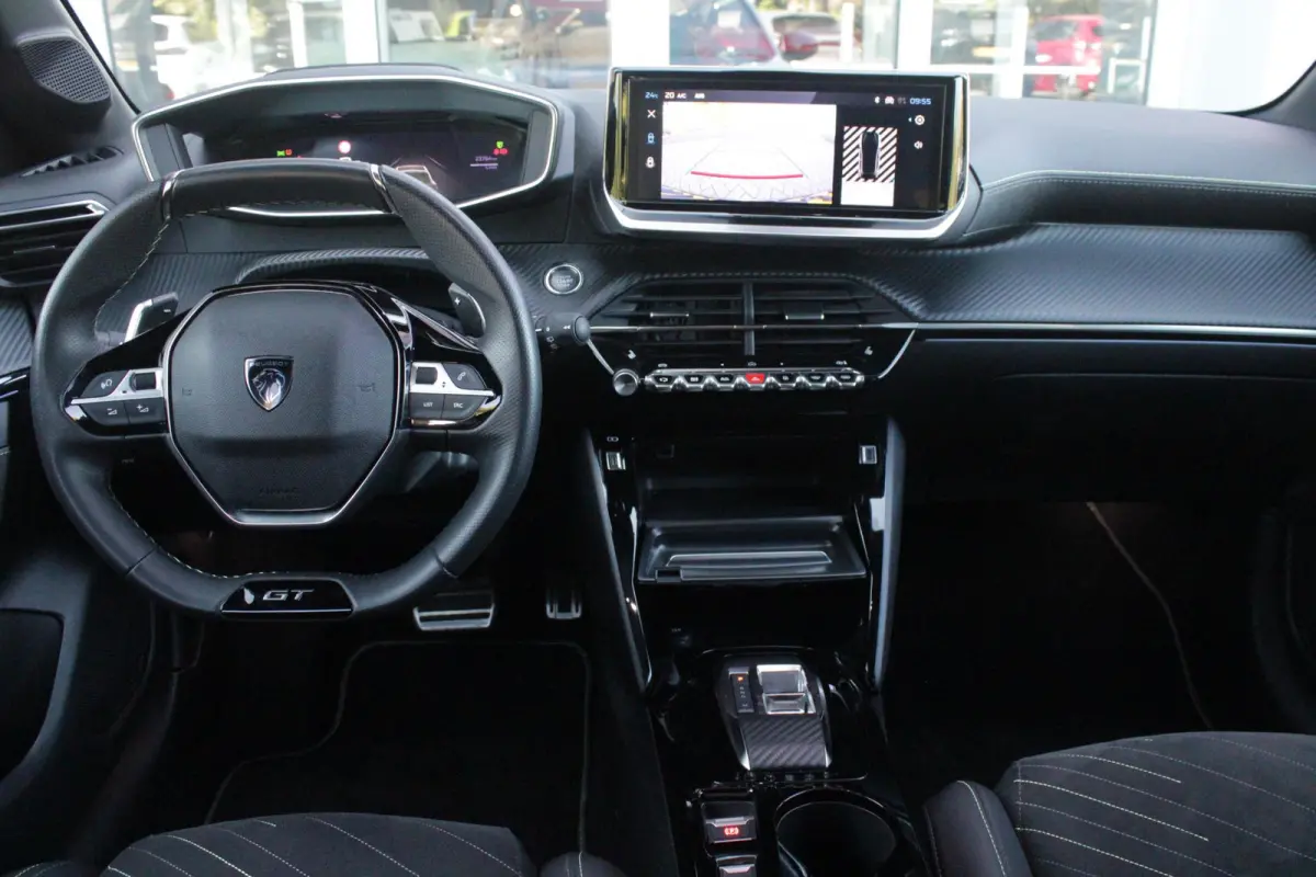 1.2 Hybrid 145PK AUTOMAAT GT PACK | ELEKTRISCH BEDIENBARE BESTUURDERSSTOEL MET MASSAGE FUNCTIE | ALCANTARA BEKLEDING | STOEL VERWARMING | CRUISE CONTROL | DAB+ RADIO | APPLE CARPLAY/ANDROID 