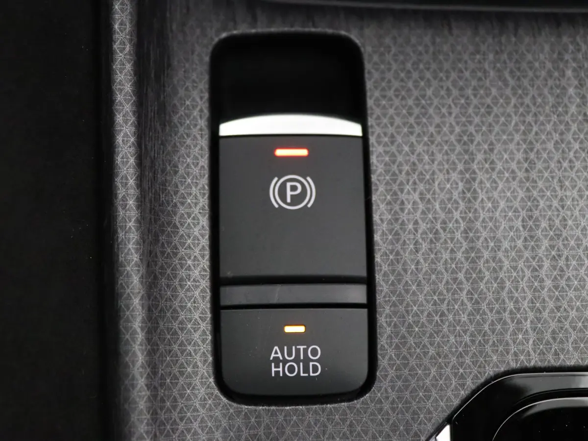 205pk e-Power Tekna Plus Apple Carplay/Android Auto | BOSE