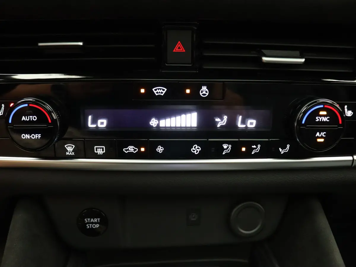 205pk e-Power Tekna Plus Apple Carplay/Android Auto | BOSE