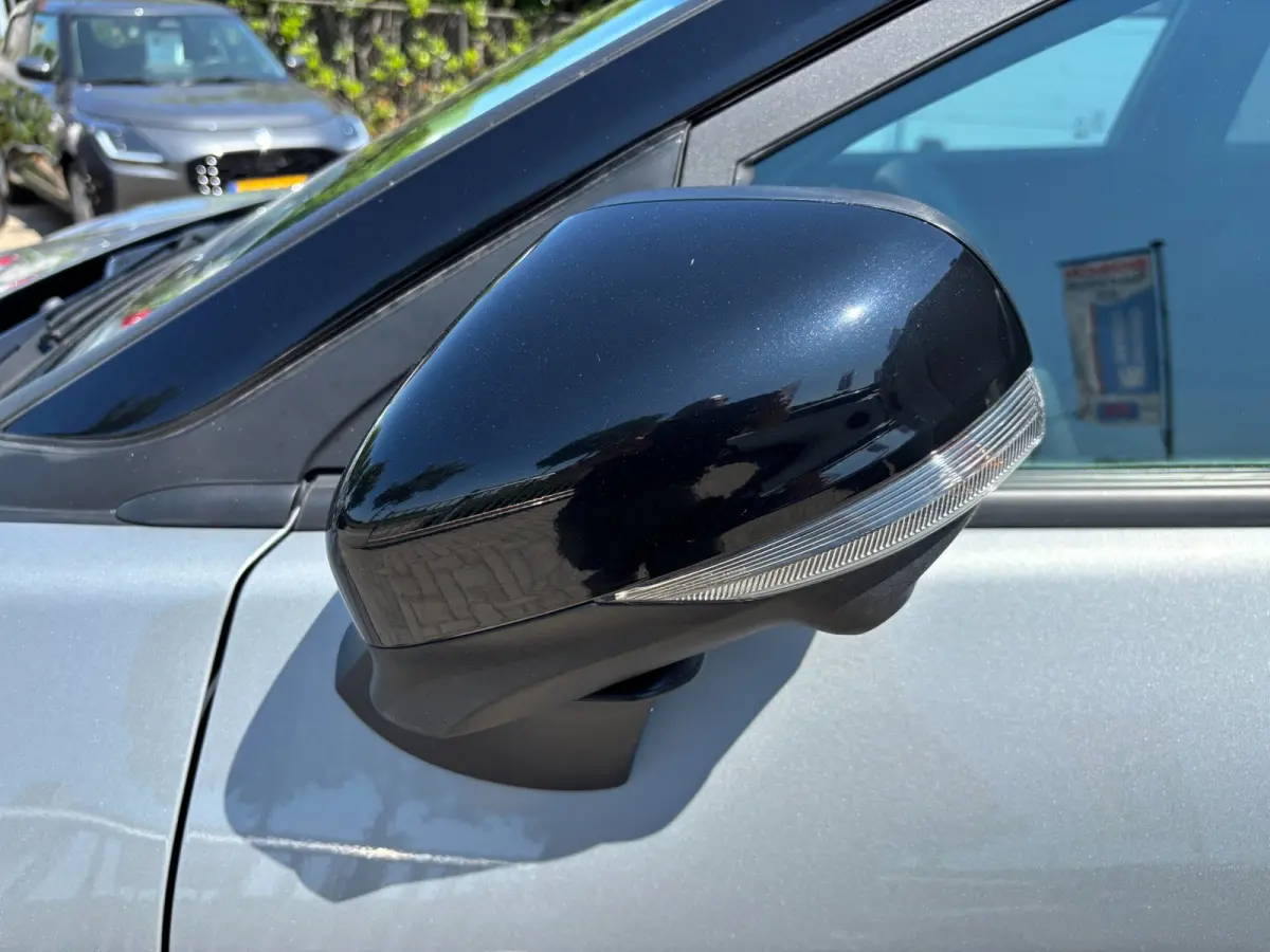 1.0 EcoBoost Titanium CAMERA / ACC / PDC / NAVI / WINTERPACK / WARNINGSYSTEM / LED / DODEHOEKSENSOREN / TWO-TONE