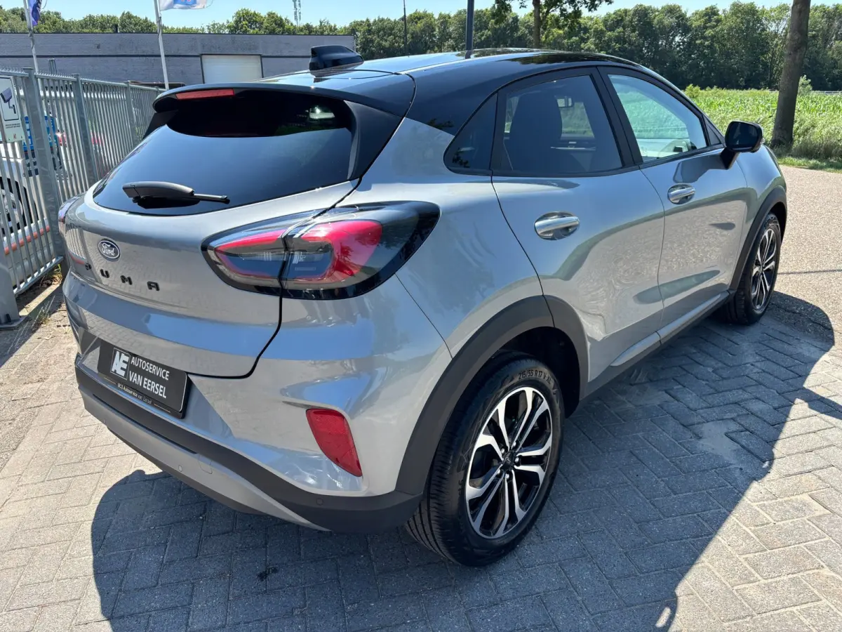 1.0 EcoBoost Titanium CAMERA / ACC / PDC / NAVI / WINTERPACK / WARNINGSYSTEM / LED / DODEHOEKSENSOREN / TWO-TONE